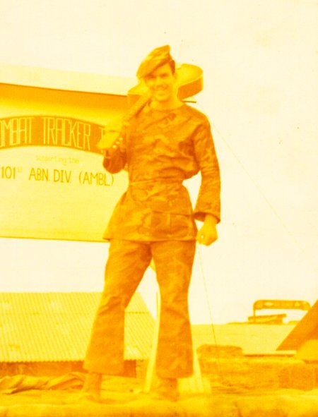 TS 1.jpg (36513 bytes)