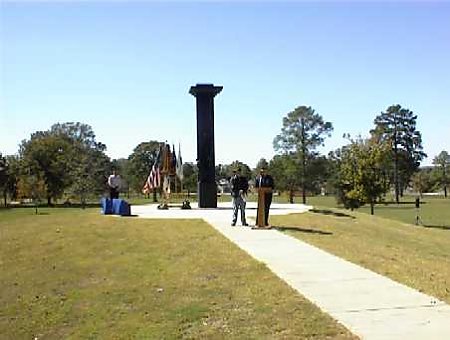 Track Memorial #6.JPG (31059 bytes)